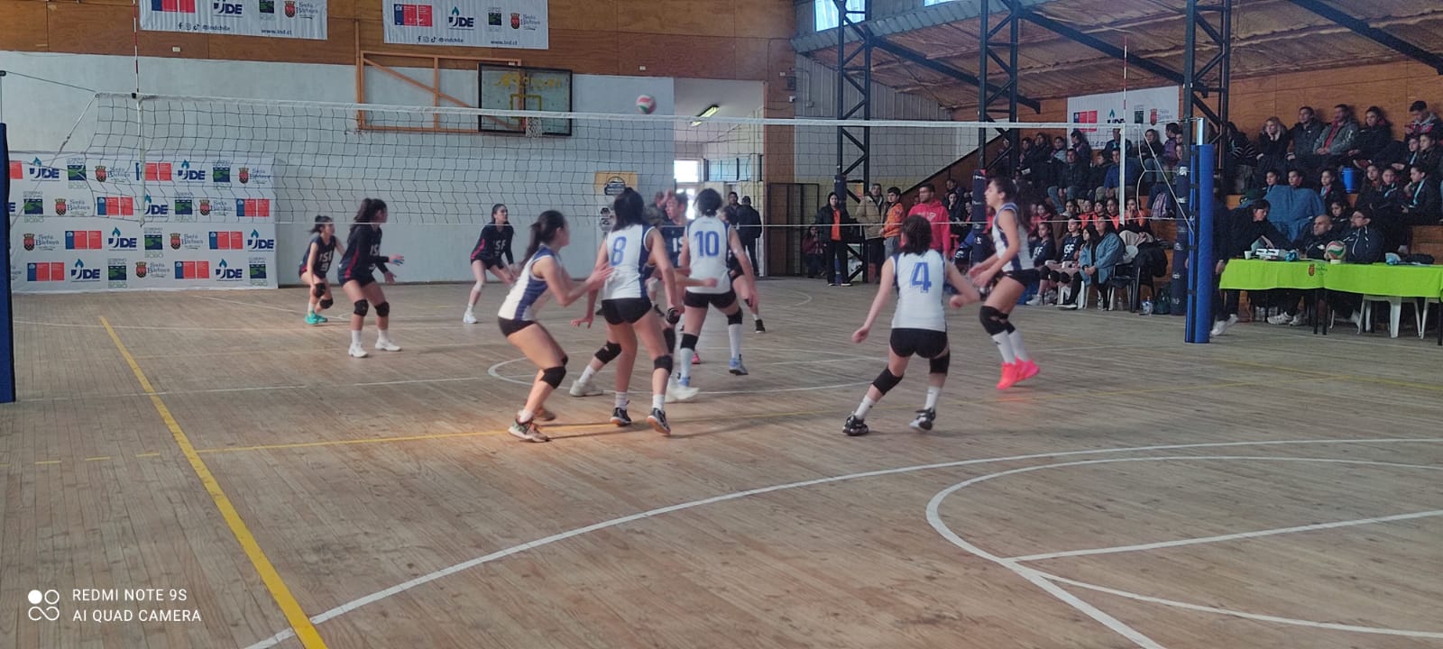 JUEGOS DEPORTIVOS ESCOLARES COLEGIO REPRESENTANTE DE LA REGIÓN DE OHIGGINS DERROTA A SU SIMILAR DE ATACAMA EN EL POLIDEPORTIVO 2 DE SANTA BÁRBARA. Atacama OHiggins voley damas