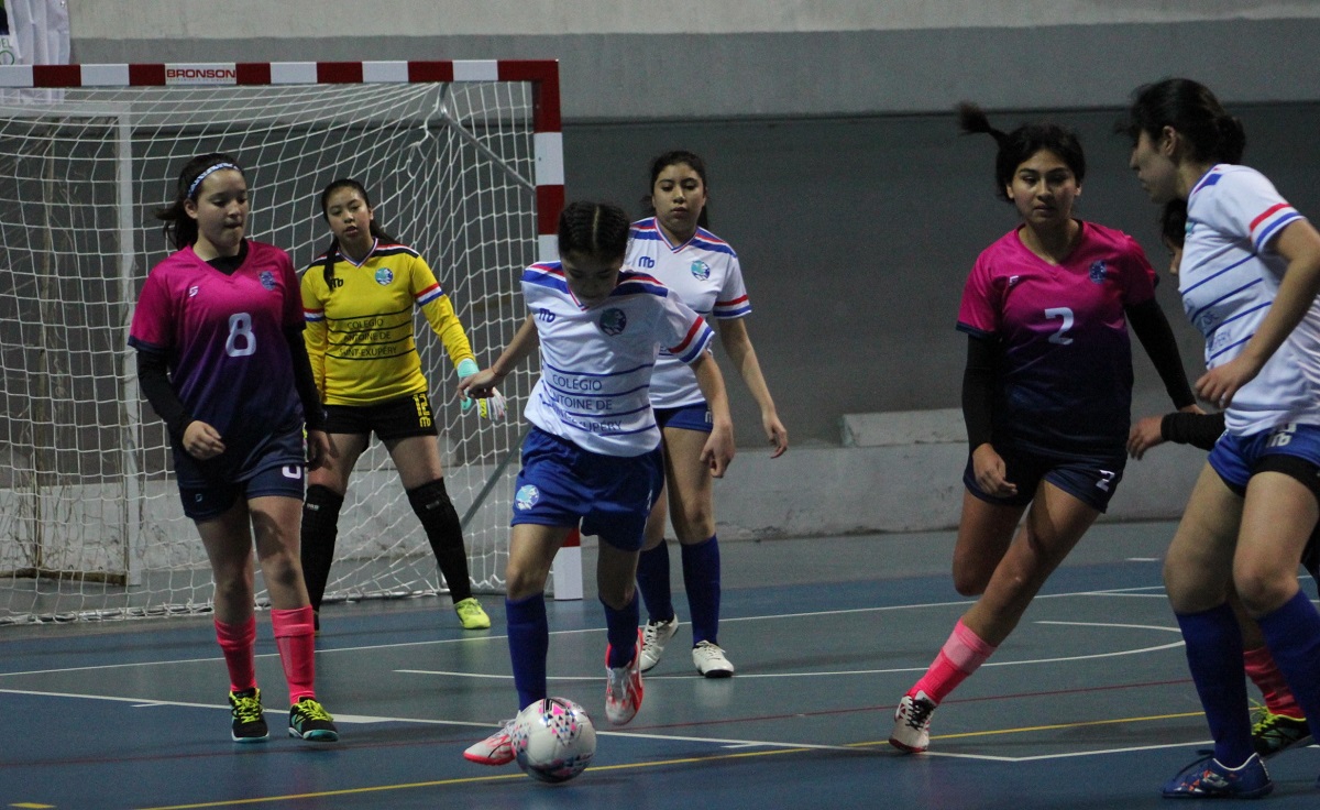 JUEGOS DEPORTIVOS ESCOLARES FUTSAL FEMENINO AYSÉN DERROTA A OHIGGINS EN EL COLISEO LA TORTUGA DE TALCAHUANO 1