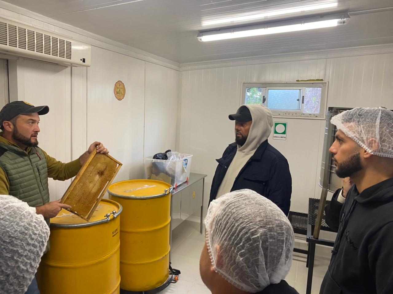 IMPORTADORES DESTACAN CALIDAD Y EXCELENCIA DE PRODUCCIÓN DE MIEL EN LA REGIÓN DE OHIGGINS 6