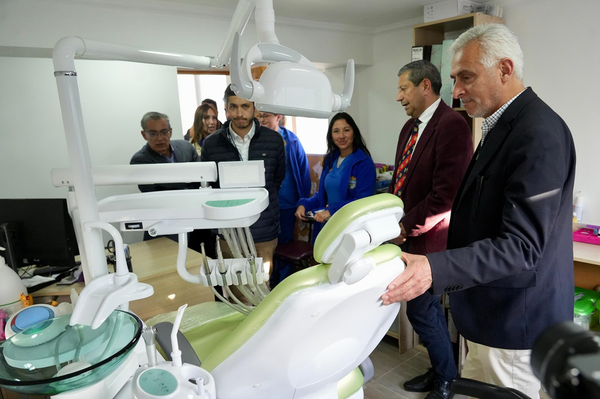 GOBERNADOR REGIONAL INAUGURA REMODELACIÓN DE TRES POSTAS RURALES EN NANCAGUA foto 2