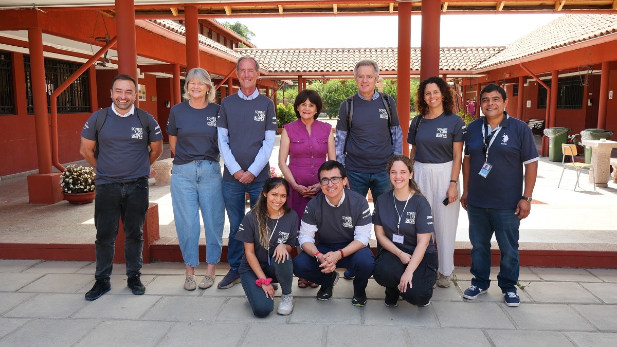 VECINOS DE OLIVAR RECIBEN PRESTACIONES MÉDICAS DE ALUMNOS DE LA UNIVERSIDAD DEL DESARROLLO 3