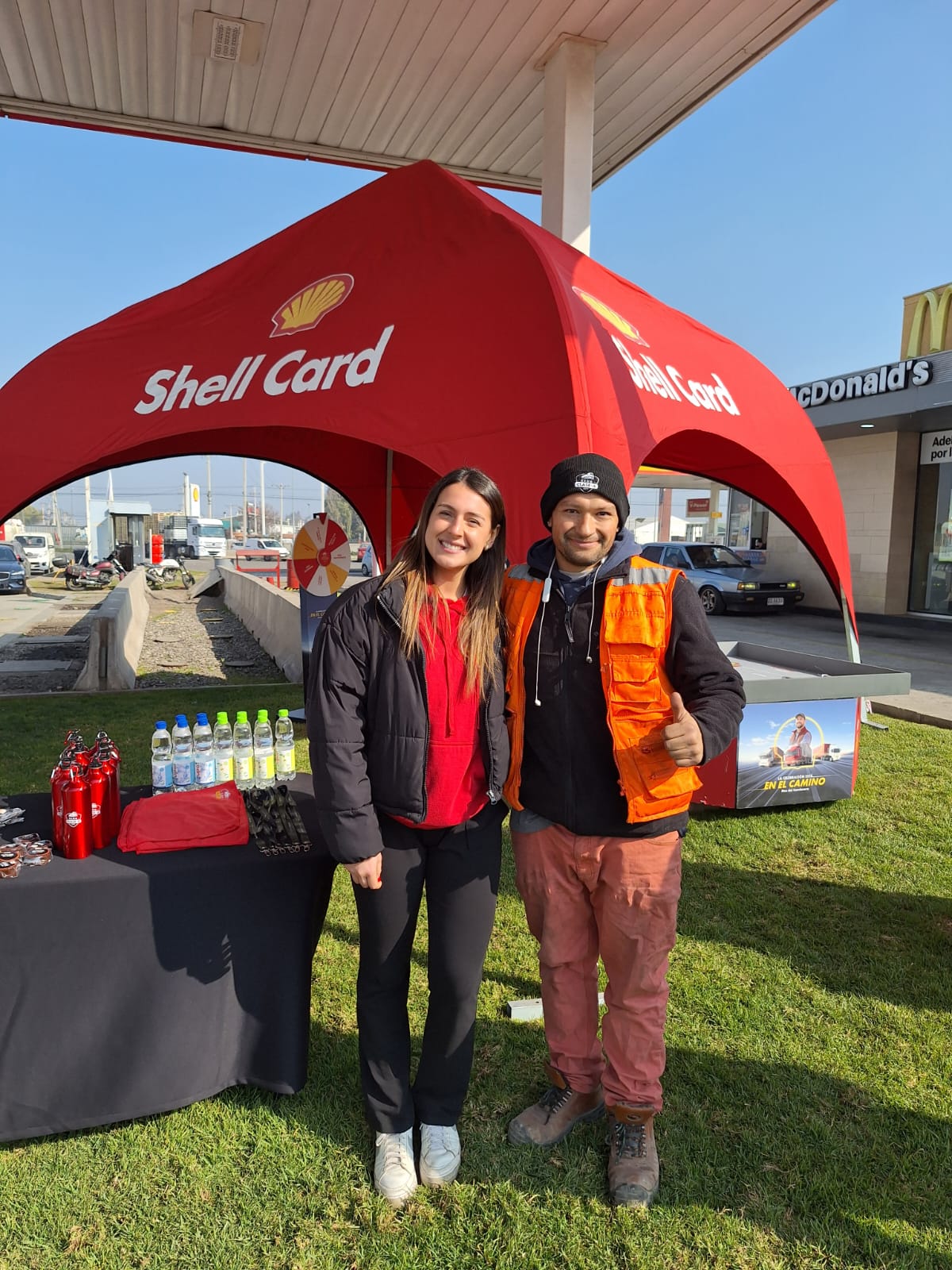 MES DEL CAMIONERO CELEBRA A LOS REYES DE LA RUTA CON CLUB CLASE A DE SHELL Shell camiones