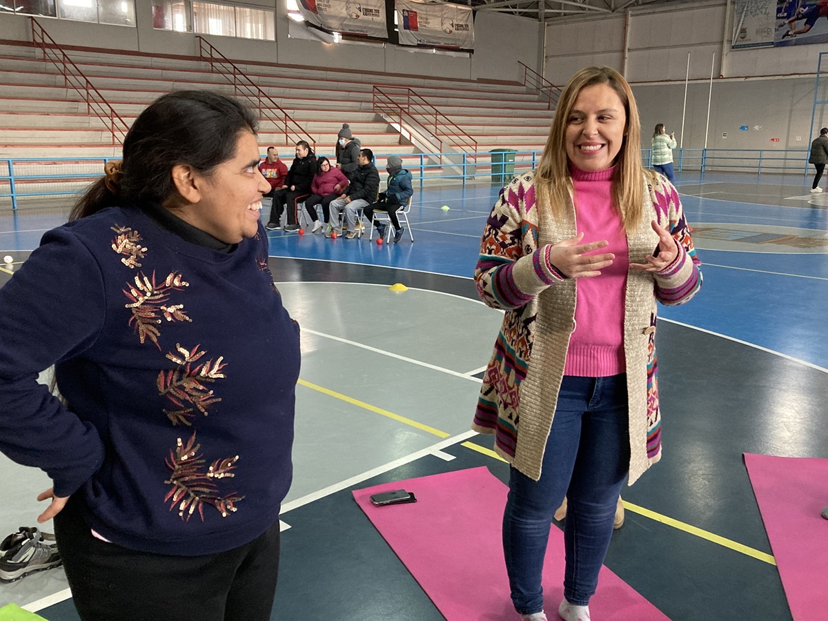 Seremi Nayadeth Ahumada compartió con los participantes del proyecto Entrenando por un Sueño