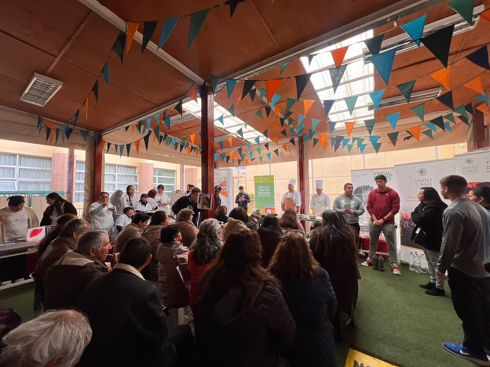 Familias del Programa Apoyo a la Seguridad Alimentaria Cooking show