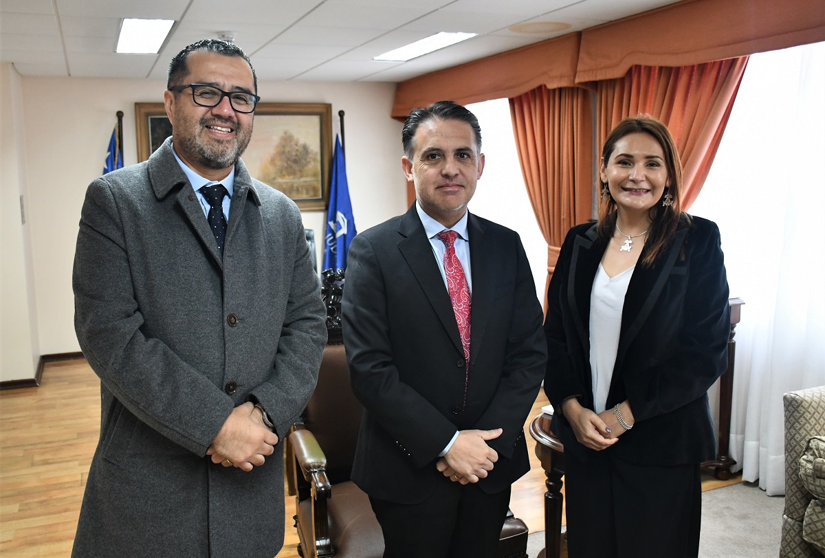 PRESIDENTE DE LA CORTE DE RANCAGUA RECIBE SALUDO PROTOCOLAR DE LA DIRECTIVA DE LA ASOCIACIÓN NACIONAL DE CONSEJERAS Y CONSEJEROS TÉCNICOS DEL PODER JUDICIAL
