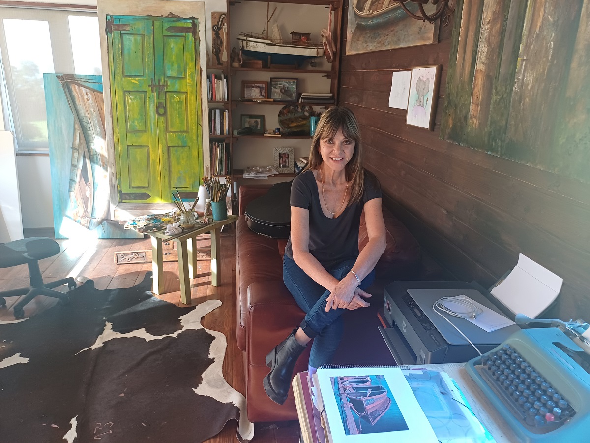 Lanzan novela Detrás del hábito de la pintora Carmen Pérez Meyer que retrata la vida en los conventos y releva la valentía y resiliencia Foto Uno Carmen Pérez