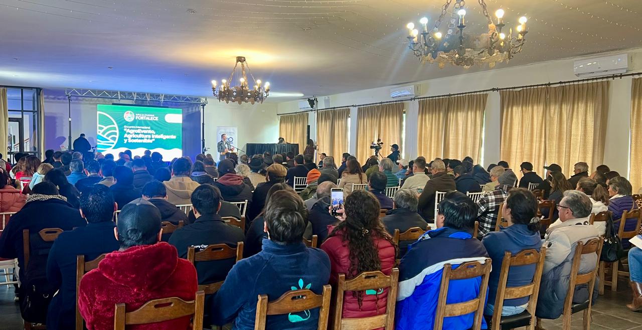 MÁS DE 200 PERSONAS PARTICIPARON EN AGROEVENTO EL ENCUENTRO INTERNACIONAL SOBRE AGRICULTURA INTELIGENTE Y SOSTENIBLE EN OHIGGINS