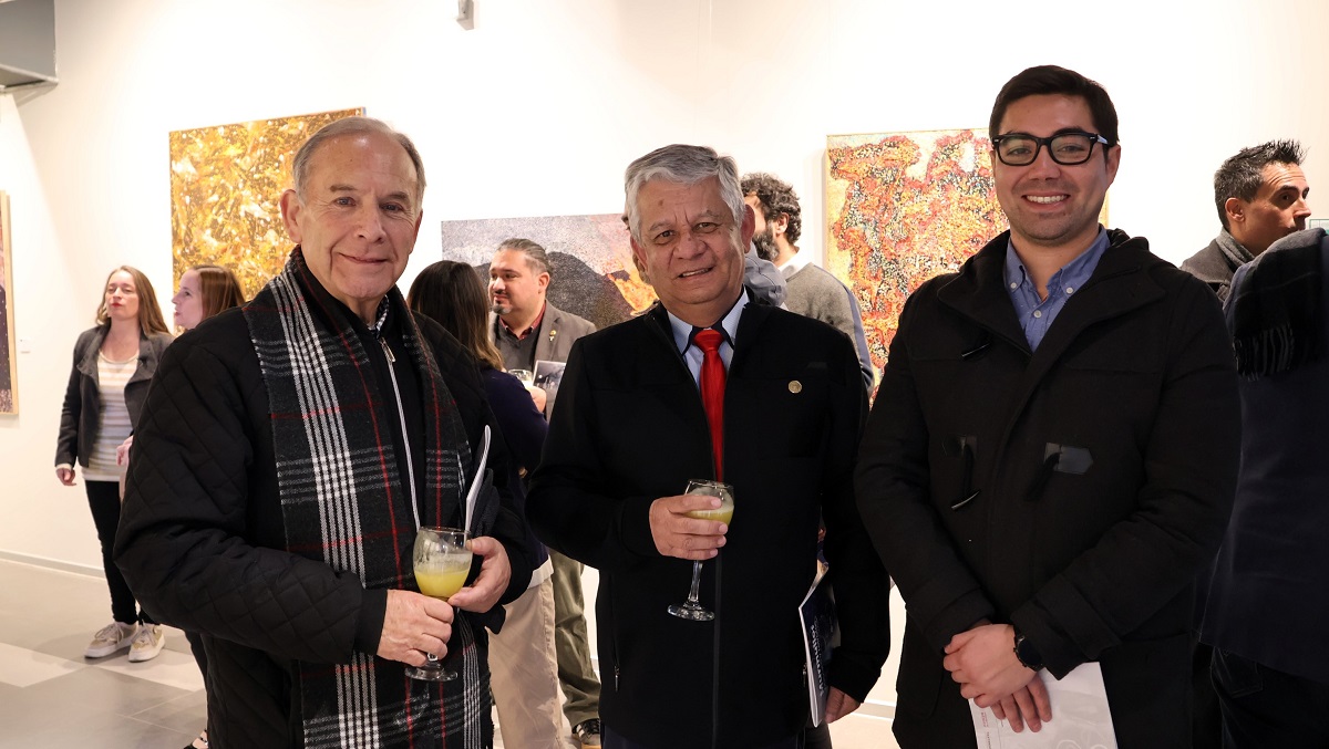 U. AUTÓNOMA INAUGURA EXPOSICIÓN MURMULLOS PAISAJES Y RETRATOS EN TALCA Murmullos Paisajes y Retratos 3