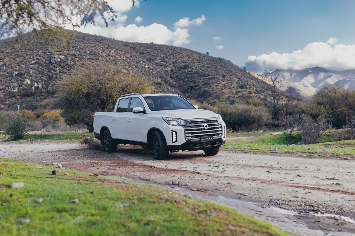 CAMIONETA COREANA MUSSO SE CONSOLIDA COMO UN MODELO CLAVE PARA SECTORES COMO AGRICULTURA COMERCIO CONSTRUCCIÓN Y FORESTAL Musso