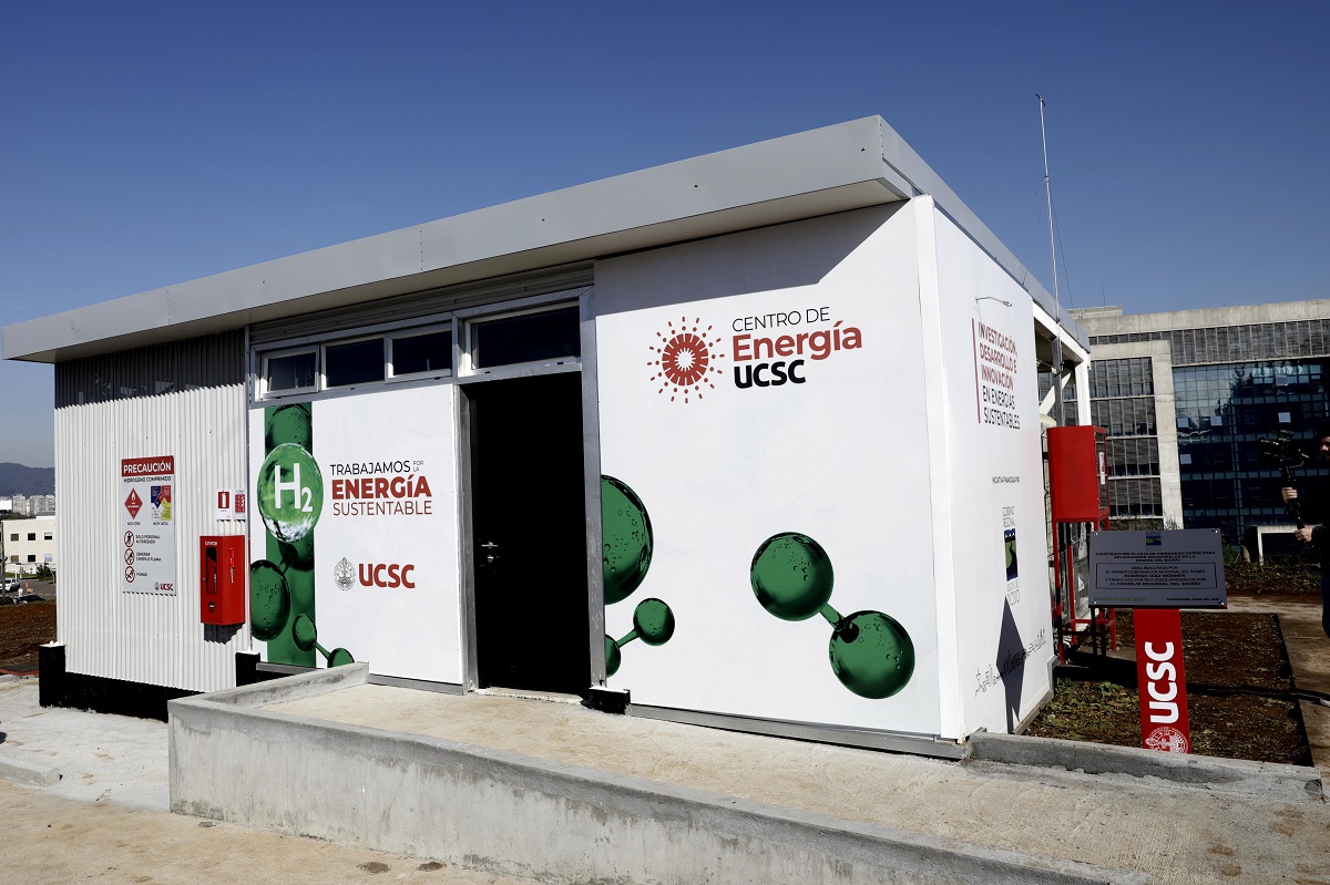 CHILE SE CONSOLIDA COMO LÍDER EN TRANSICIÓN ENERGÉTICA SEGÚN ESTUDIO GLOBAL planta hidrogeno verde UCSC