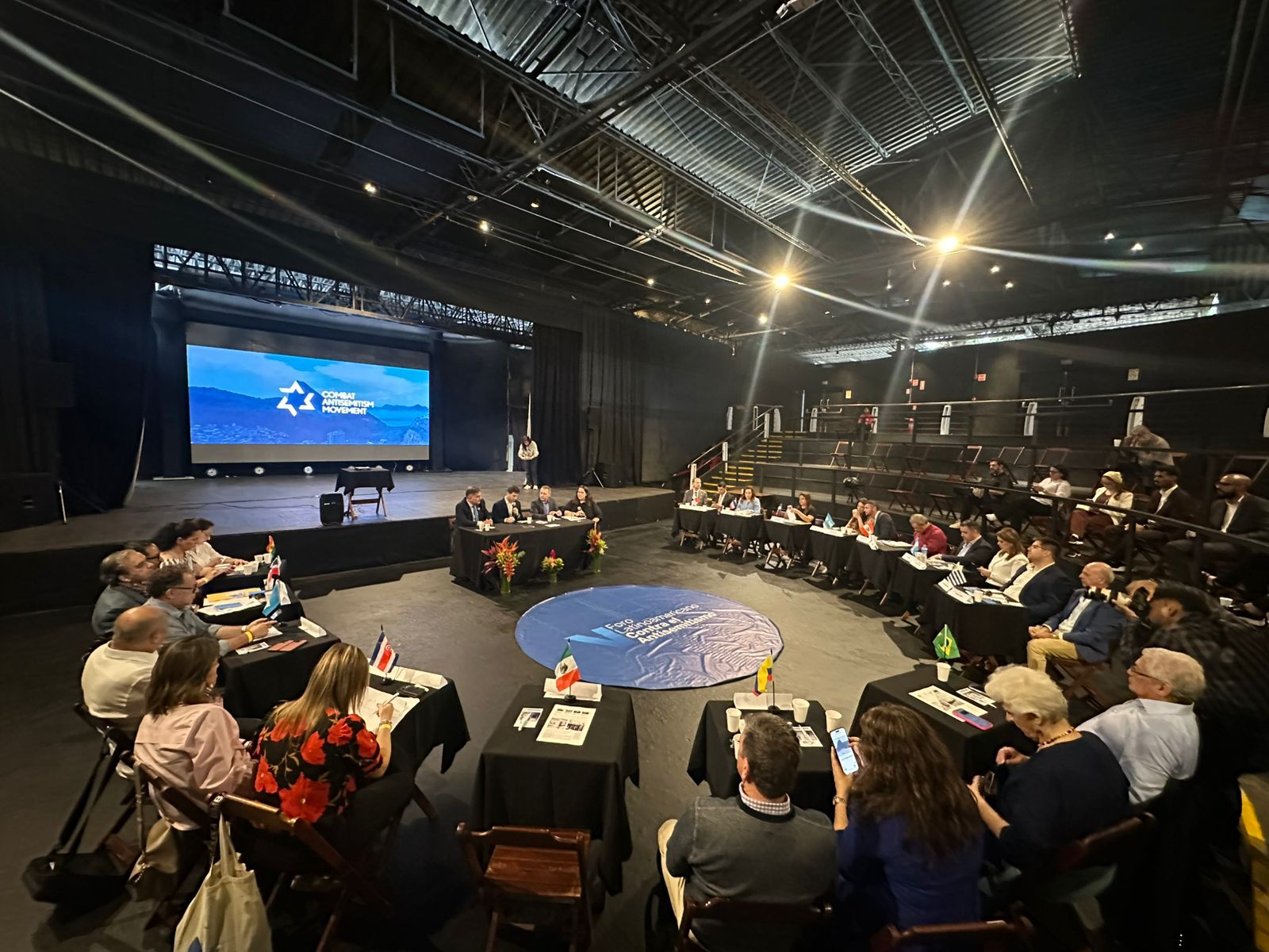 LÍDERES LATINOAMERICANOS SE UNIERON EN RÍO DE JANEIRO PARA RECHAZAR EL ANTISEMITISMO 2025 Foro LATAM en Brasil
