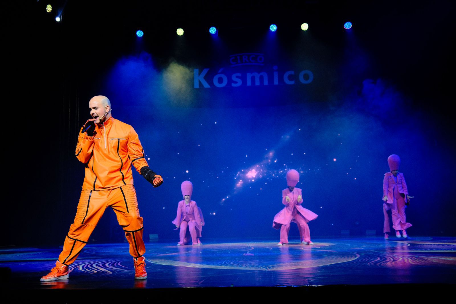 AUGUSTO SCHUSTER Y EL ASTRÓNOMO JOSÉ MAZA LLEGAN A RANCAGUA COMO PROTAGONISTAS DEL CIRCO KÓSMICO DE JUMBO IMG 20251010 WA0031