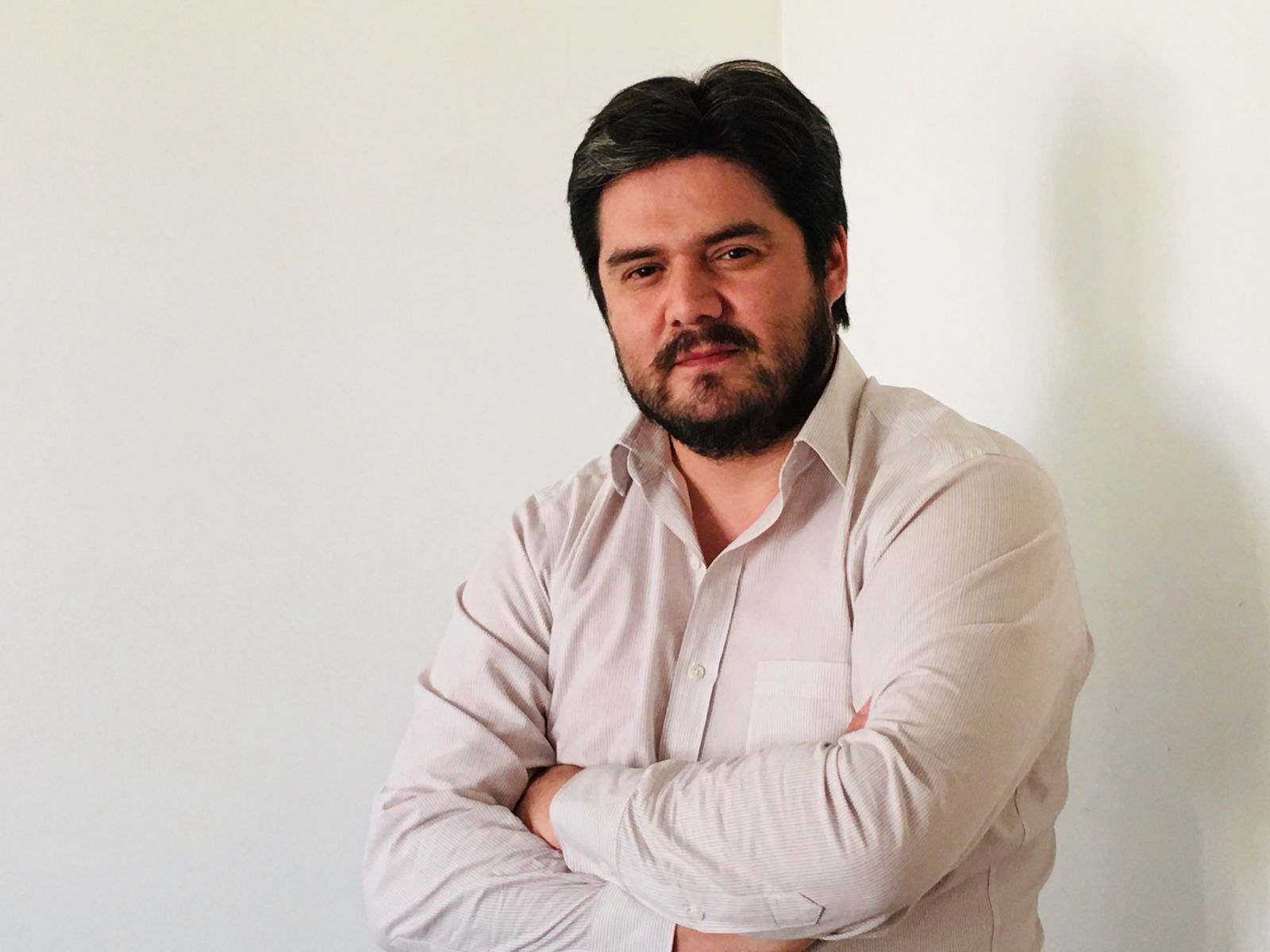 EL NUEVO PREFIJO LA NUEVA PRIMERA IMPRESIÓN Julio Farías Zerviz 2025